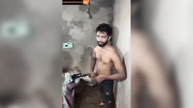 Faisalabad pakistani bhabhi full hot toilet sex video