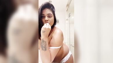 Horny malayali babe smoking and showing tanker boobs