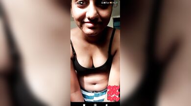 Indore girl showing boobs in live whatsapp call