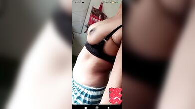 Indore girl showing boobs in live whatsapp call