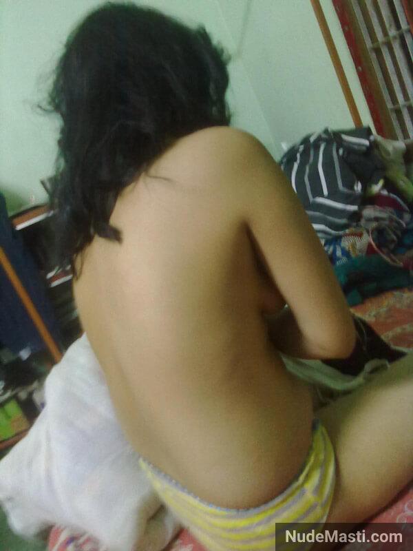 sexy desi housewife Reenu nude for husband