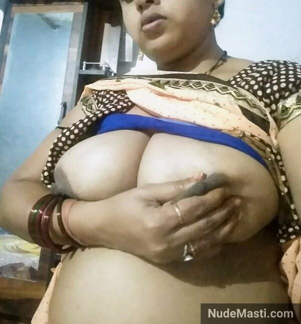 South indian maid pinching hard nipple