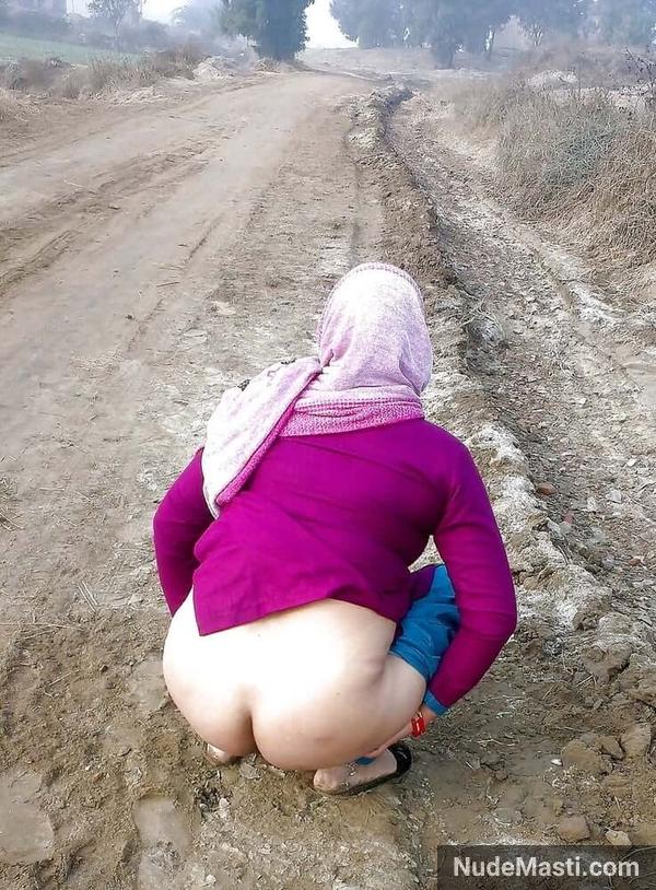 Muslim bhabhi sexy nude ass in public