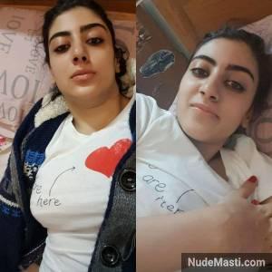 Pakistani college girl Zia sexy boobs and pussy spread images